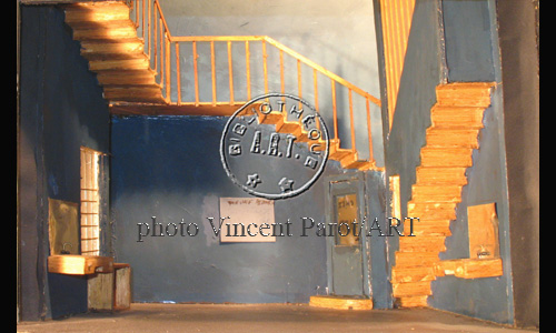 les décors et costumes de Escalier (l') de Charles DYER - 1985