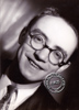 Jacques Grello, portrait Harcourt - fonds Simone Chobillon