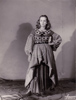 Suzanne Flon dans Le Survivant  de Jean-Franois Nol, mise en scne de Raymond Rouleau - Comdie des Champs-lyses 1943/photo Harcourt